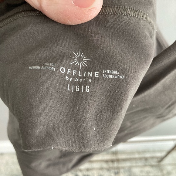 Offline by Aerie workout top/bra size large - Picture 3 of 4